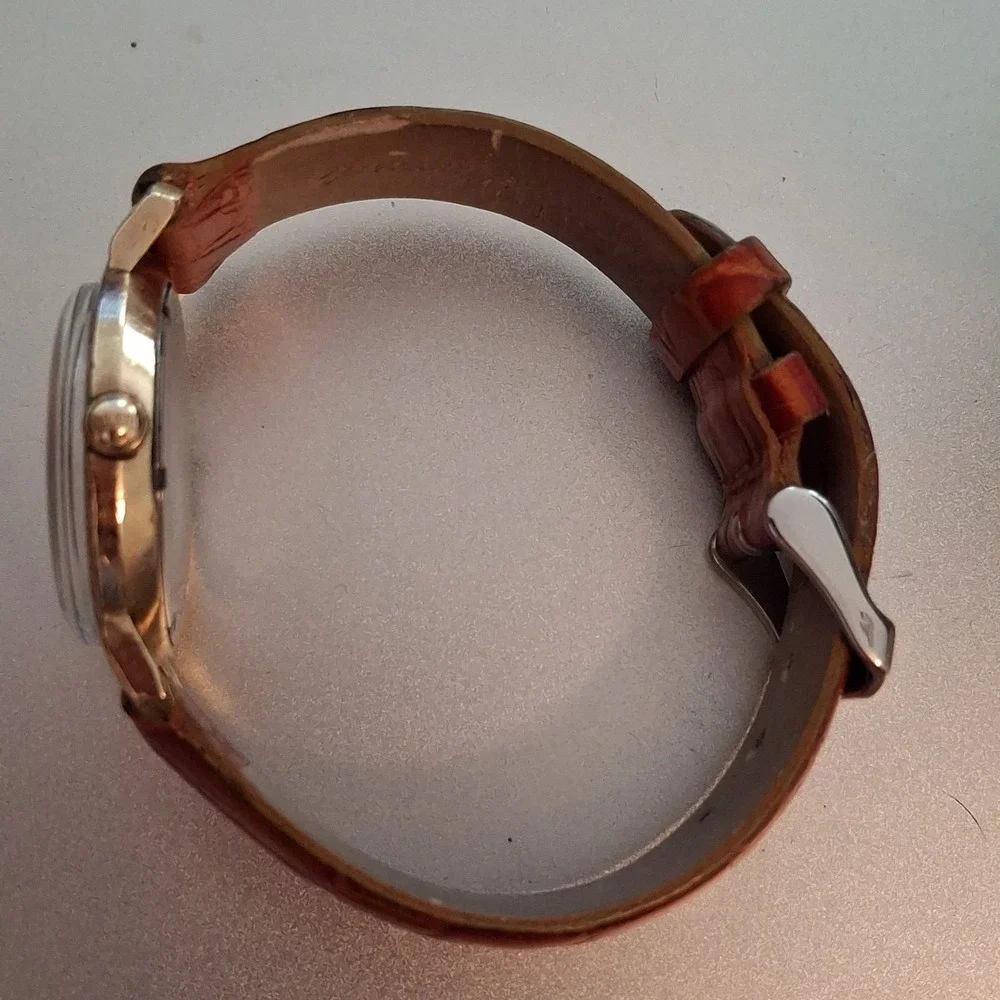 Bulova G875046 17 Jewel Manual Wind, 10KT RGB Mens Watch. Brown Leather Band.